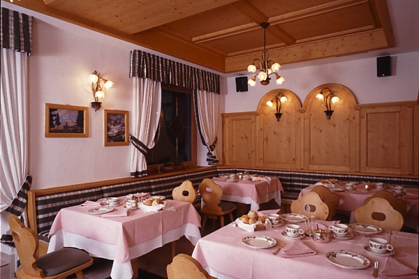 Dolomiti Hotel Cozzio